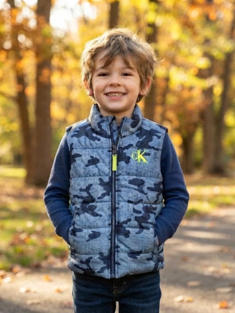 NEW  Calvin Klein Jeans Boys Camo Puffer Vest - Size 6